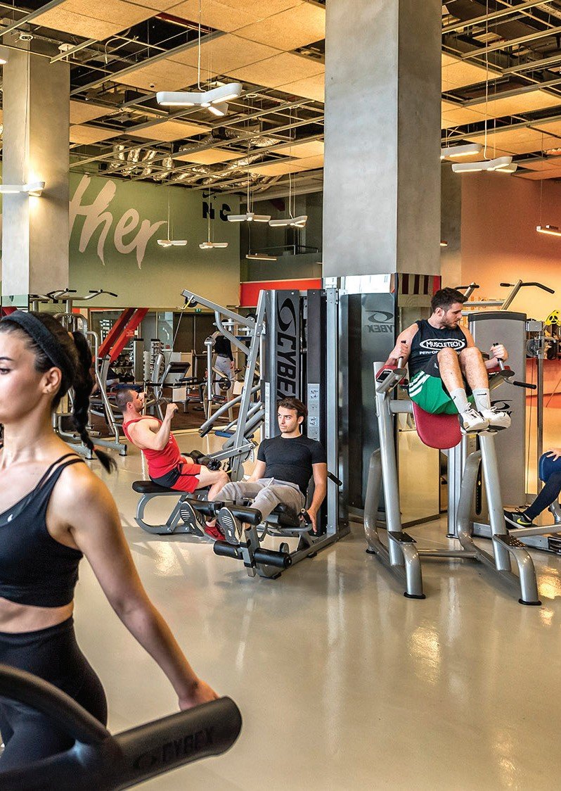 Modern fitness salonu