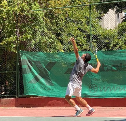 Kapanabilir tenis kortu